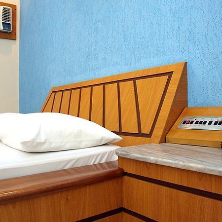 Motel Passport 과라팅게타 외부 사진